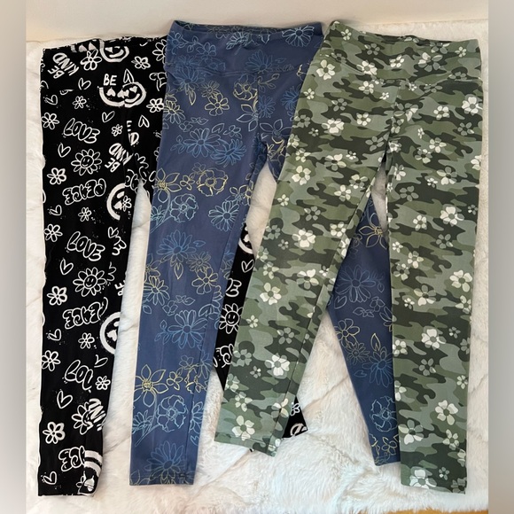 SO Other - Girls Leggings Bundle Size 7/8 | SO Camo + Blue Floral + Black Doodle